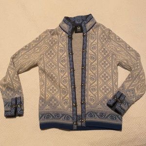 Sale of Norway Sweater